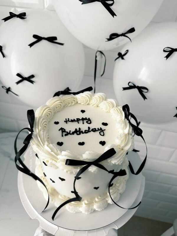 Vintage Cake - Lotus, Vanilla Ganache & Chocolate Fudge Flavors | 1, 2, 3 Pound Options | Rashiya Delights
